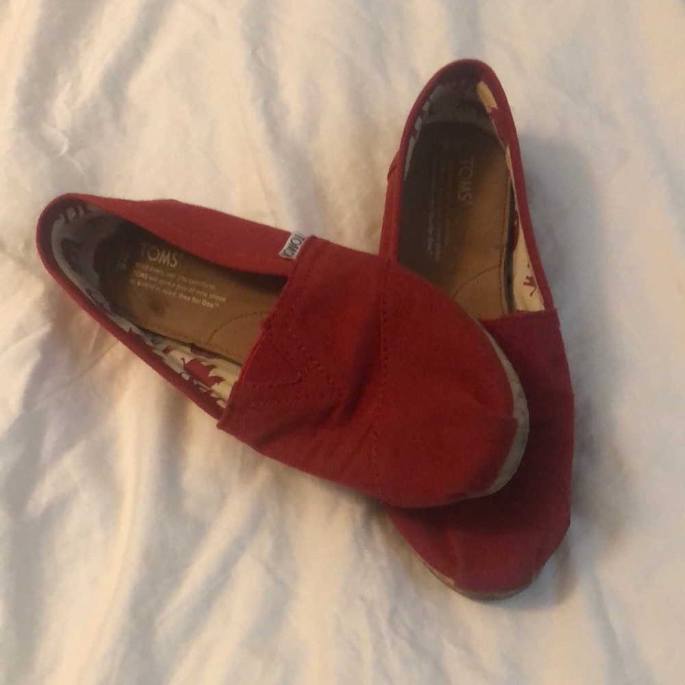 Red TOMS size 8. Super fun pop of color!